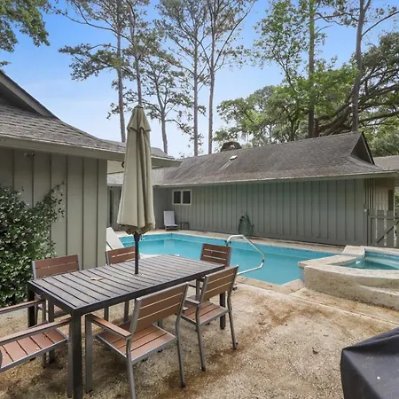 3 Red Maple Villa